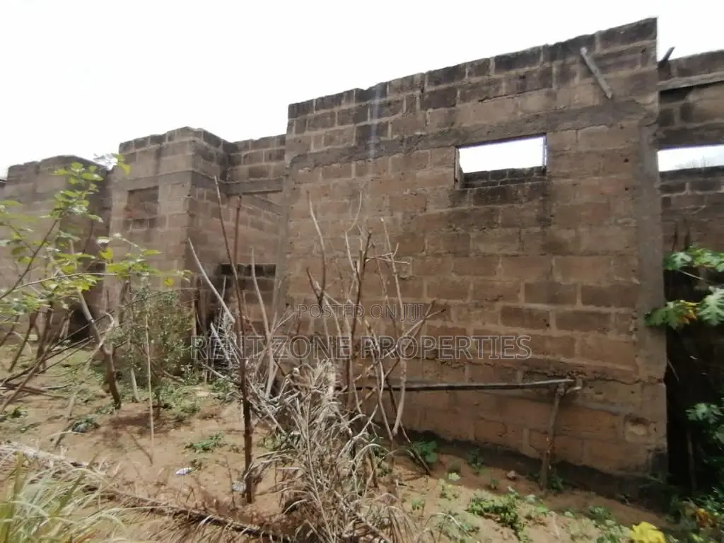 4bdrm House in Kasoa for Sale