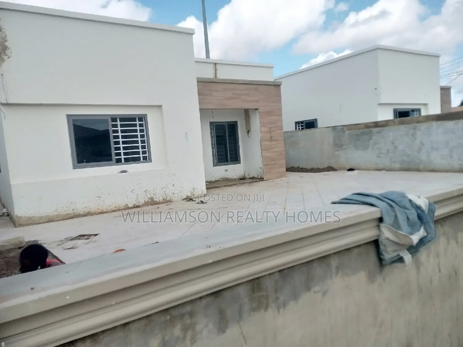 3bdrm House in Community 18, Spintex for sale