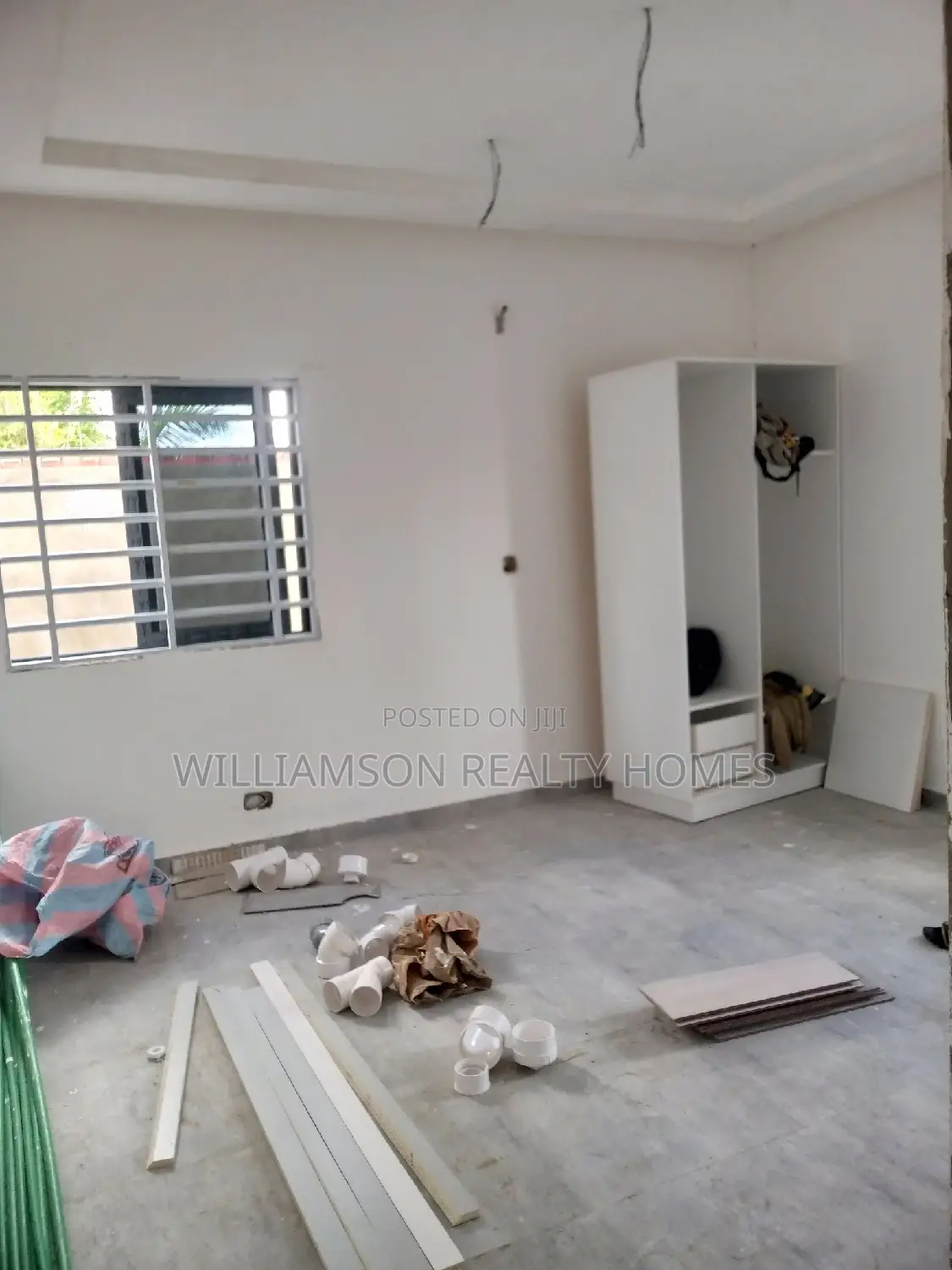3bdrm House in Community 18, Spintex for sale