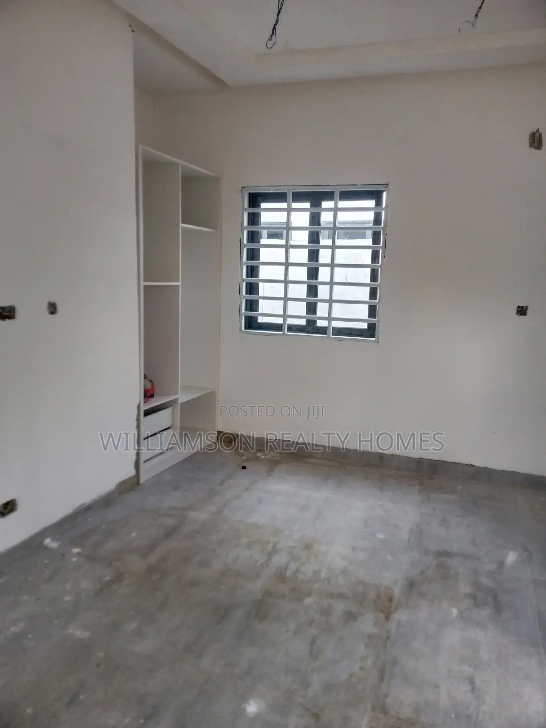 3bdrm House in Community 18, Spintex for sale