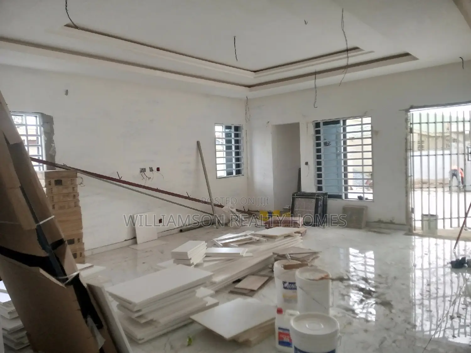 3bdrm House in Community 18, Spintex for sale