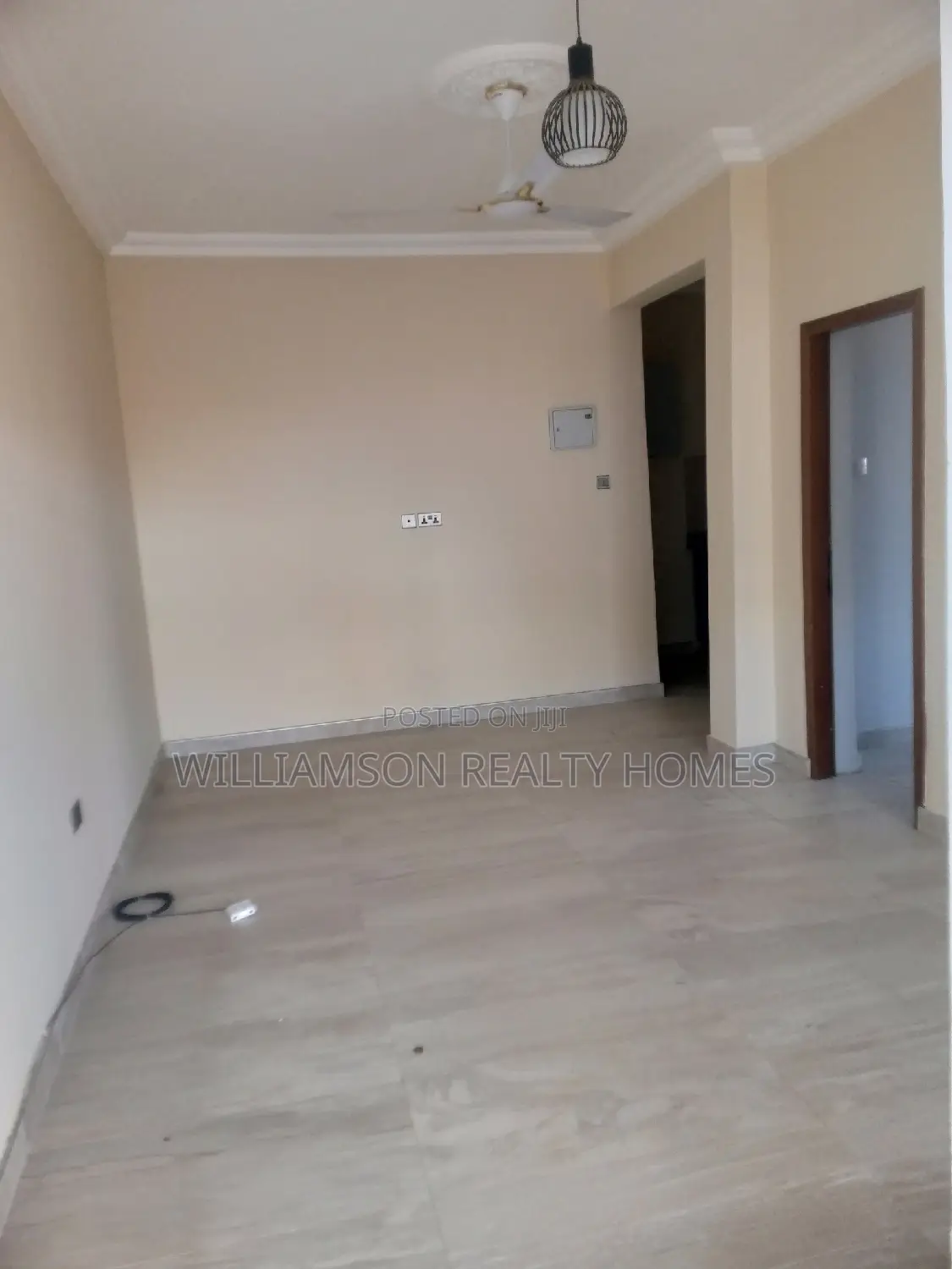 3bdrm House in Community 18, Spintex for sale