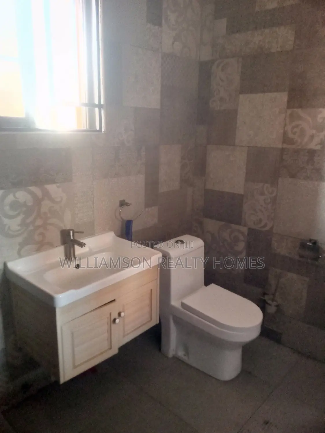 1bdrm Apartment in Community 18 Area, Spintex for rent