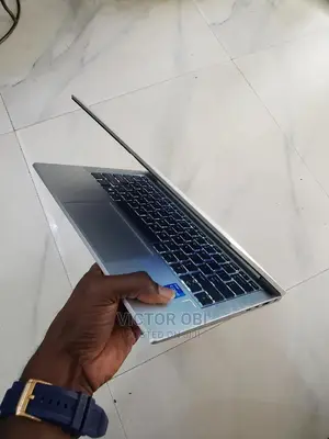 Laptop HP EliteBook 830 G8 16GB Intel Core I5 SSD 512GB