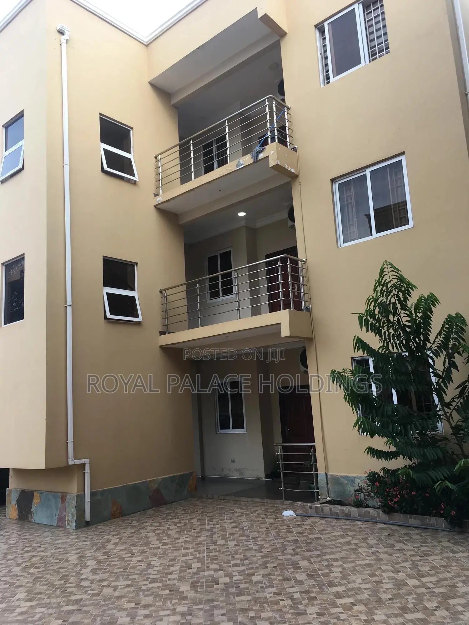 2bdrm Apartment in Close To American for rent
