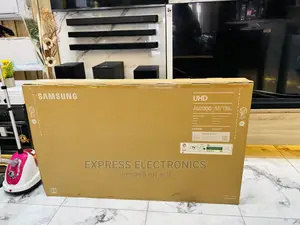 Vivid Full True Picture UHD Samsung Au7000 55” Tv