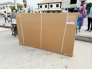 Wide Range Colors Samsung UHD Smart 85”Bu8000 Tv
