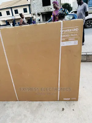 Crystal UHD Real Smart Samsung 85”Bu8000 Tv