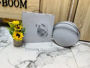Foreign Standard Sleek Speaker Onyx 7 Studio