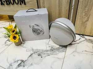 Authentic New Onyx 7 Studio Speaker
