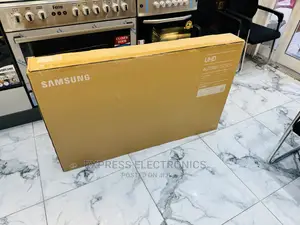 Vivid Wide Enhanced View UHD Samsung 50”Au7000 Smart