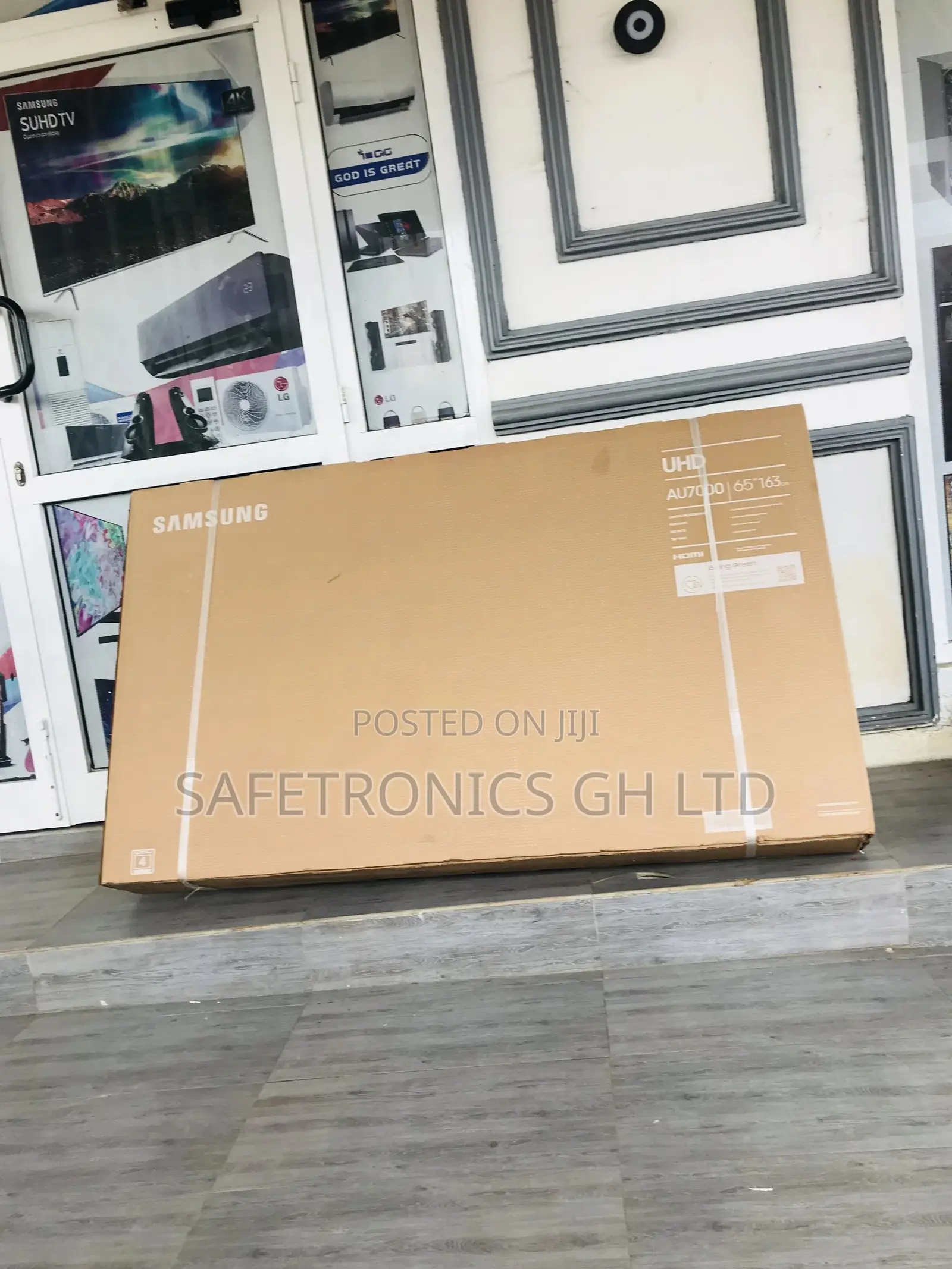  Smart Samsung LED Tv Au70 65”