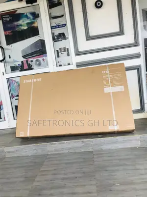  Smart Samsung LED Tv Au70 65”