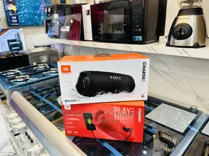 Built in Power Bank Charge 5 Bluetooth Speaker JBL