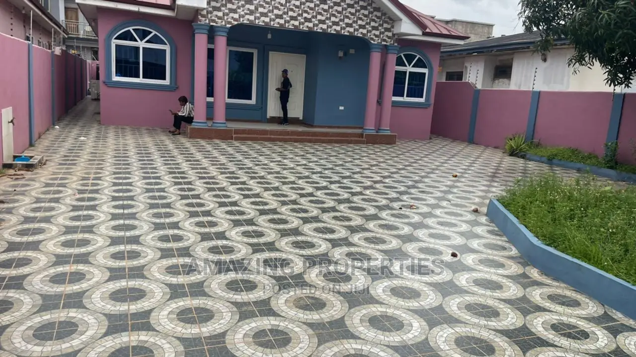3bdrm House in Spintex for rent