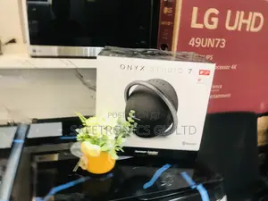 Studio 7 Onyx Harman Kardon Bluetooth