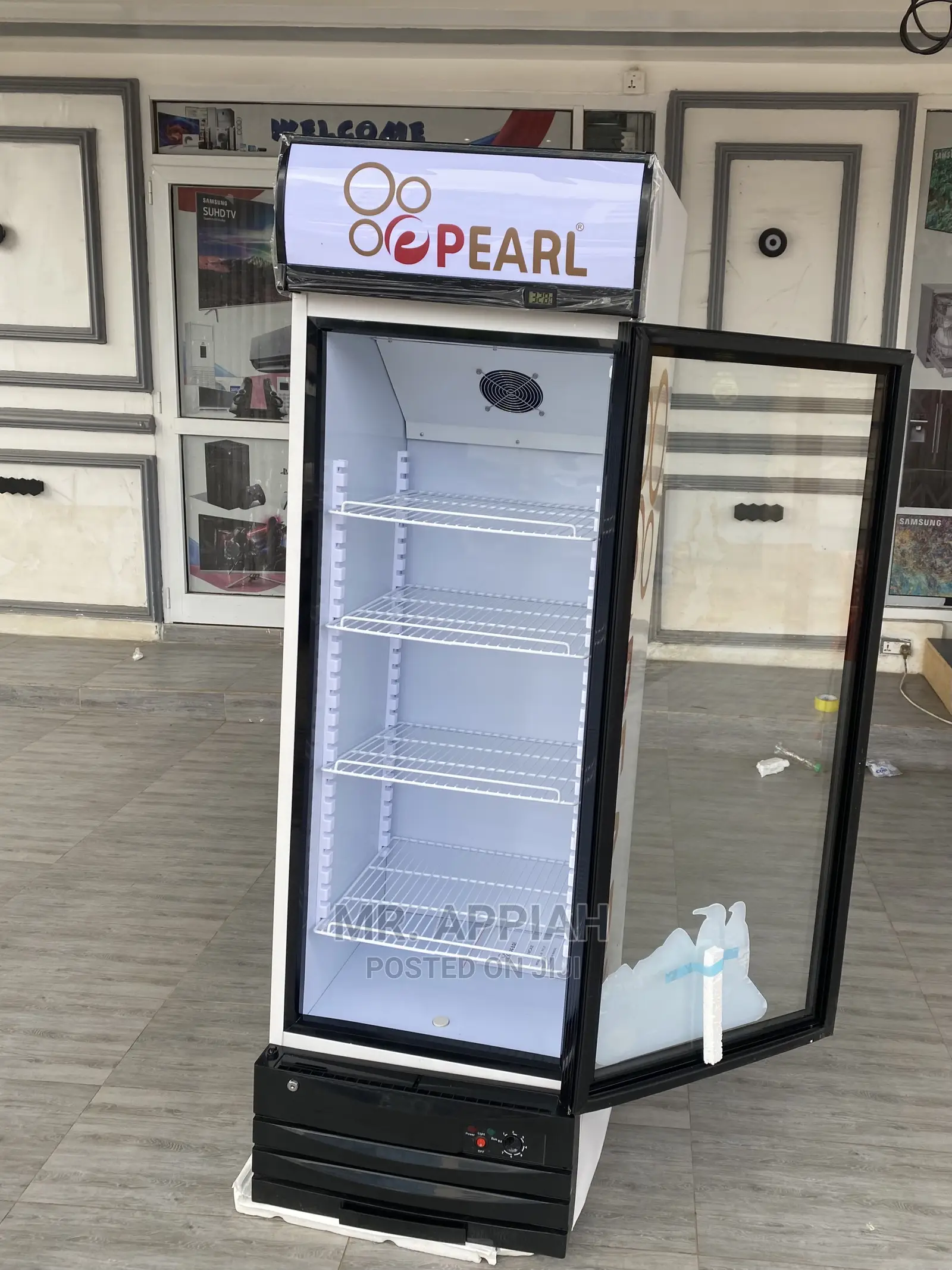 Extremely Chilling Pearl 248ltr Display Fridgeon Sale(PVC37)