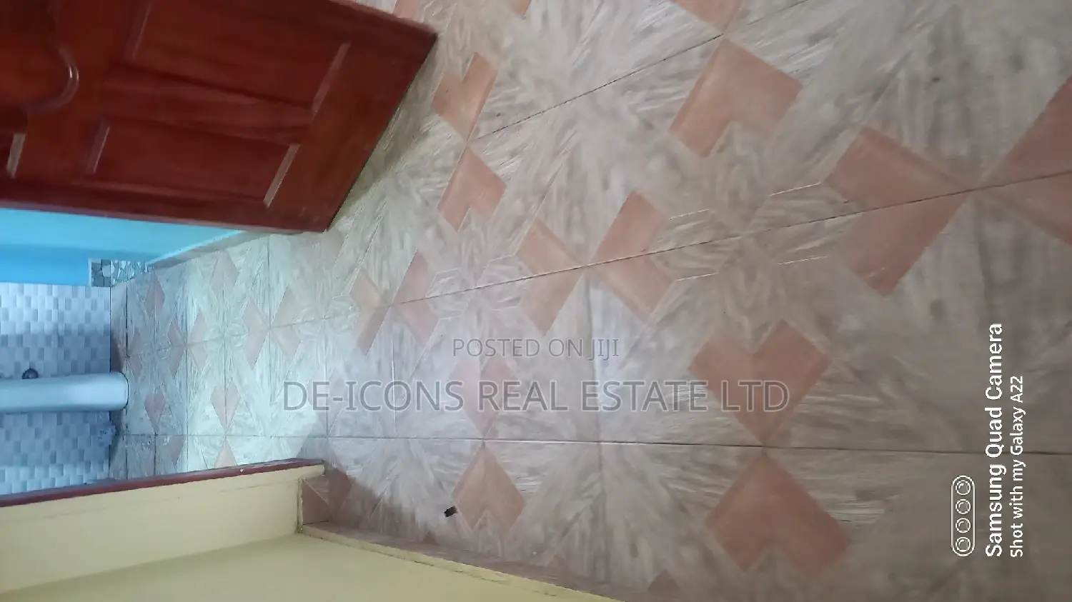 2bdrm Duplex in De-Icons Real Estate, Awutu Senya East Municipal