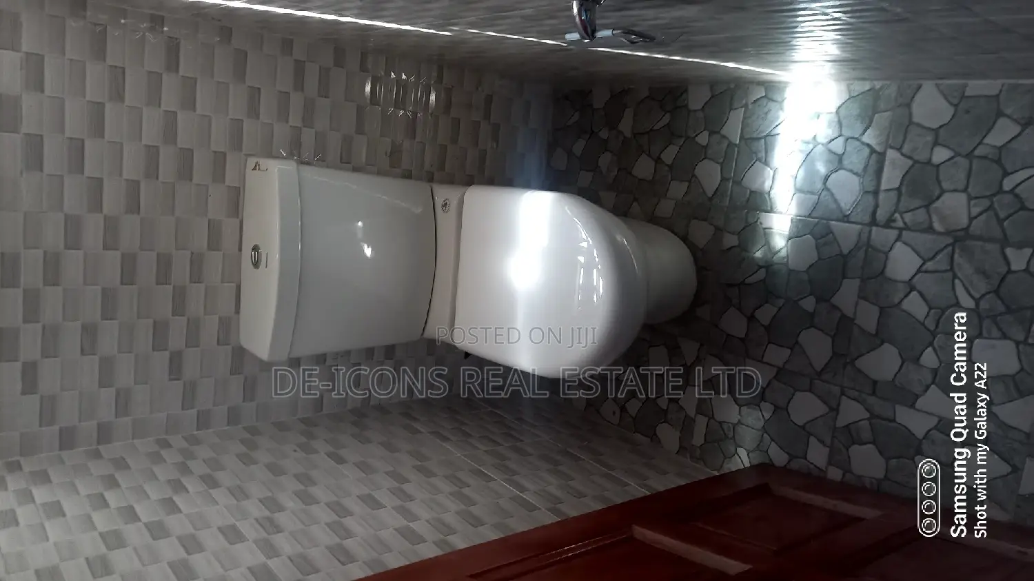 2bdrm Duplex in De-Icons Real Estate, Awutu Senya East Municipal