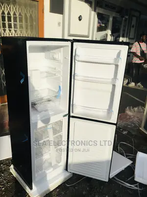 Free Standing Rainbow Bottom Freezer Fridge 140 Litres