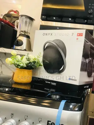 Harman Kardon Onyx Studio 7 