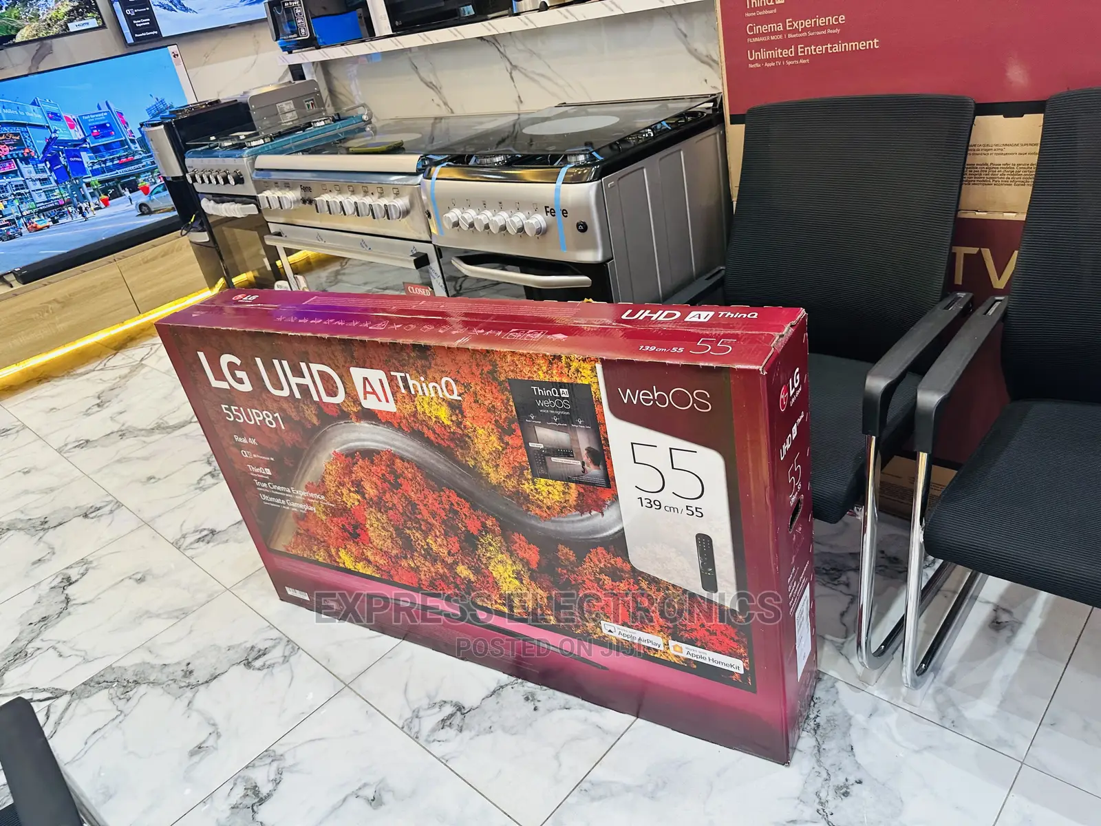 Classic Sleek Display UHD Smart LG UP77 55” Tv