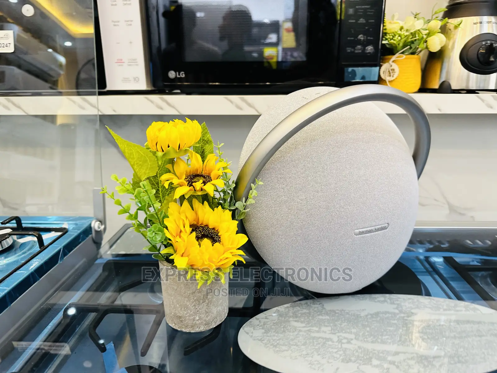 Classic New Sleek Grey Onyx 8 Bluetooth Speaker