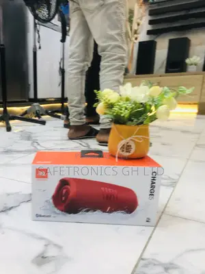 JBL Charge 5 Bluetooth Speaker