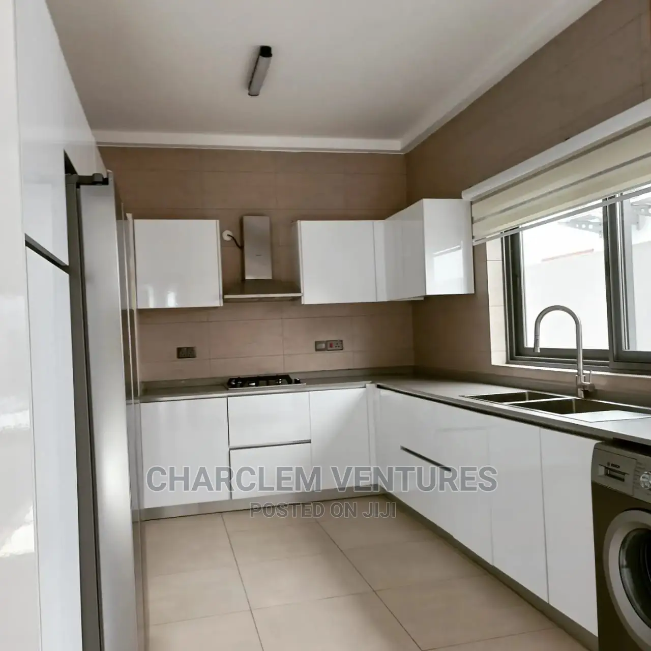 3bdrm Townhouse / Terrace in Charclem Ventures, Labone for rent