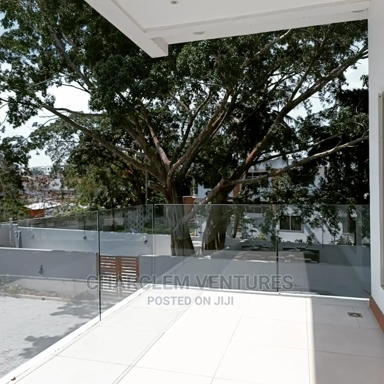 3bdrm Townhouse / Terrace in Charclem Ventures, Labone for rent