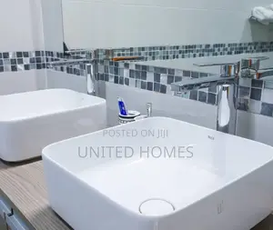 4bdrm Mansion in Pokuase for Sale
