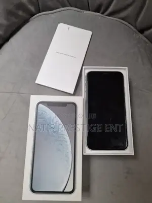 New Apple iPhone XR 256 GB Black