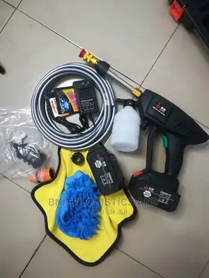 High Pressure Car Wash Pump With 2 Batteries