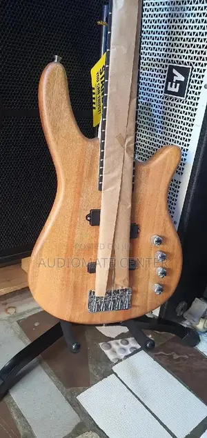 Ibanez Bass Guiter