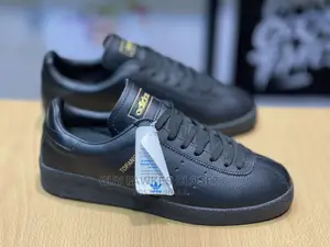 Adidas Topanga Triple Black