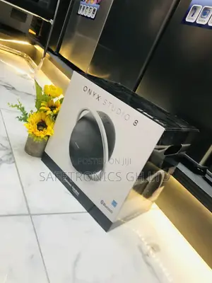 Brand New Soundbar Onyx Studio8 Harman Kardon 