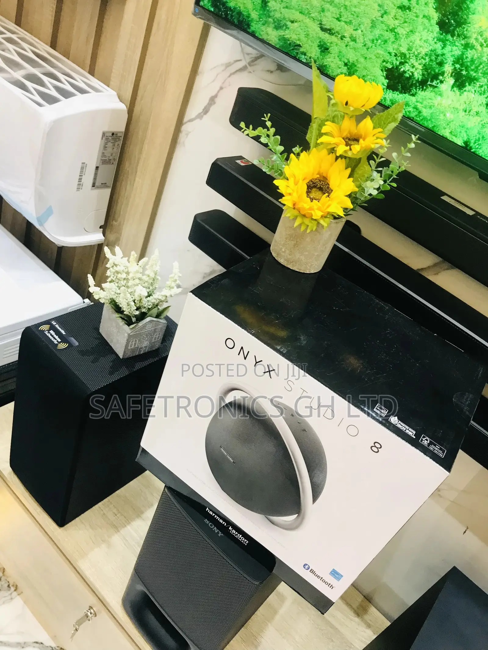 Durable Harman Kardon Onyx Studio8 