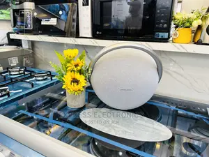 Wireless Pair Two Onyx Studio 8 Speaker
