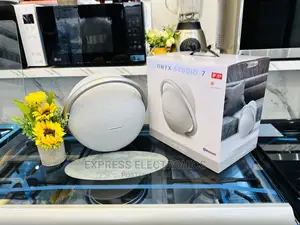 Creat Your Own Vibes With Onyx 7 Studio Bluetooth Speaker