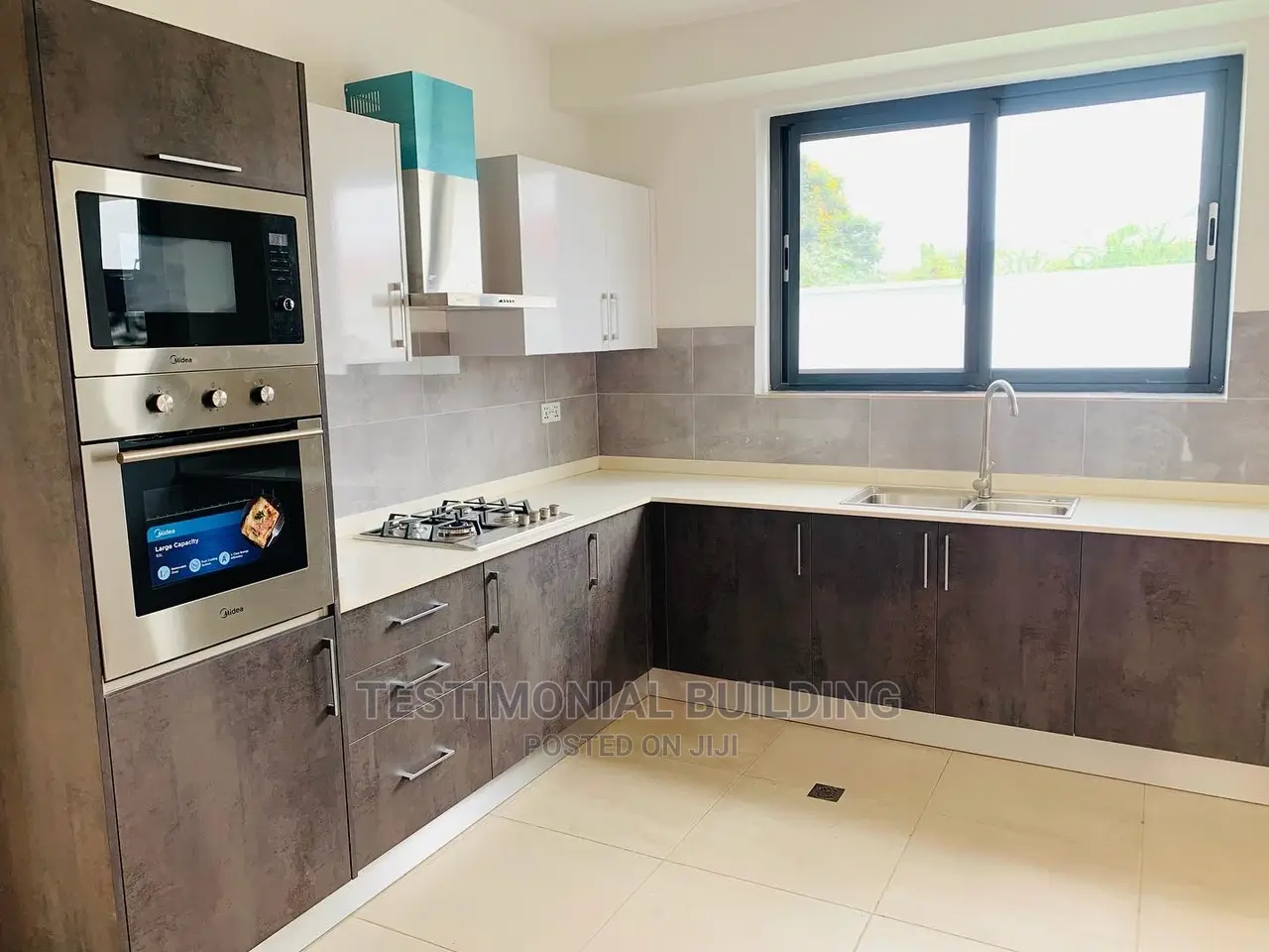 5bdrm House in Testimonial Building, East Legon for sale
