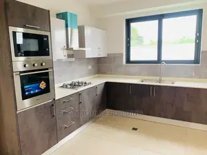 5bdrm House in Testimonial Building, East Legon for sale
