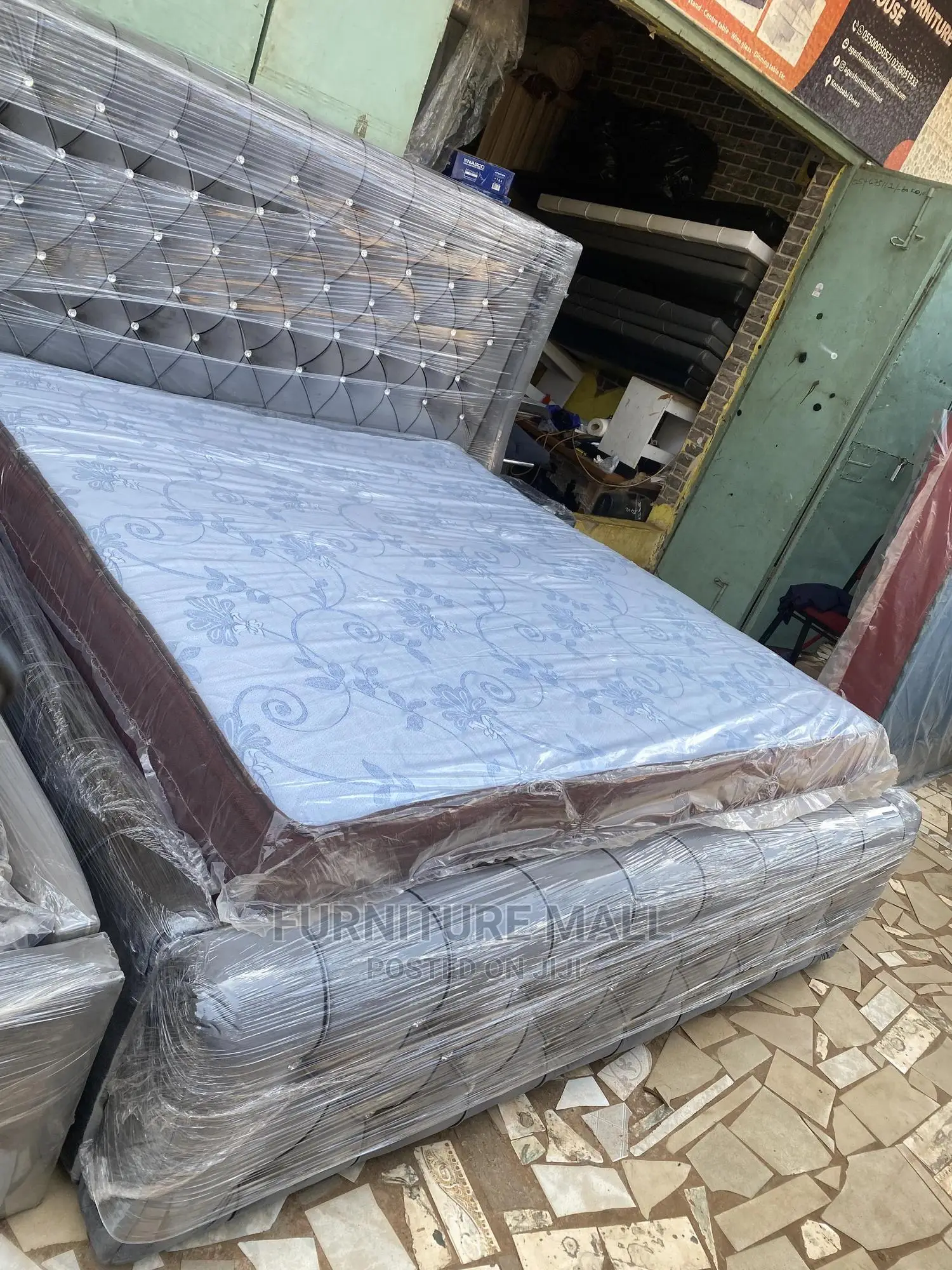 Classic Queens Bed With Mattress . Free Delivery