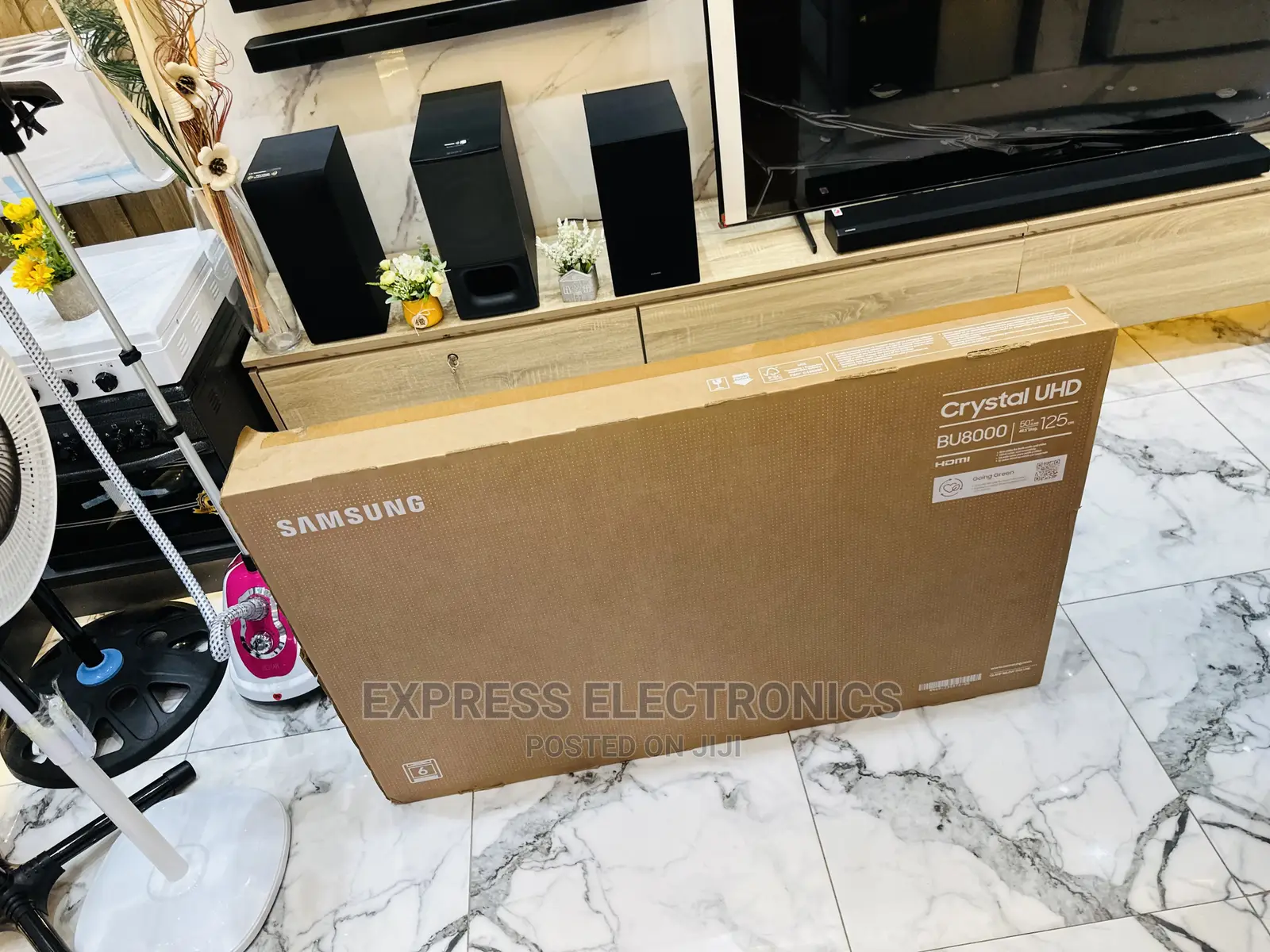 UHD Series 8 2022 Model Samsung 50”Tv