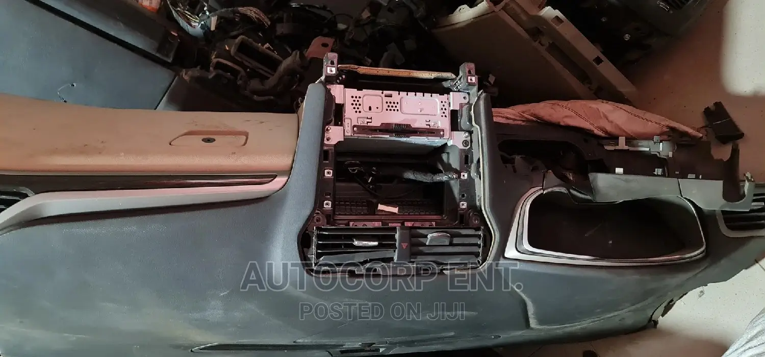 2013 - 2016 Ford Fusion Dashboards ( No Stereo)