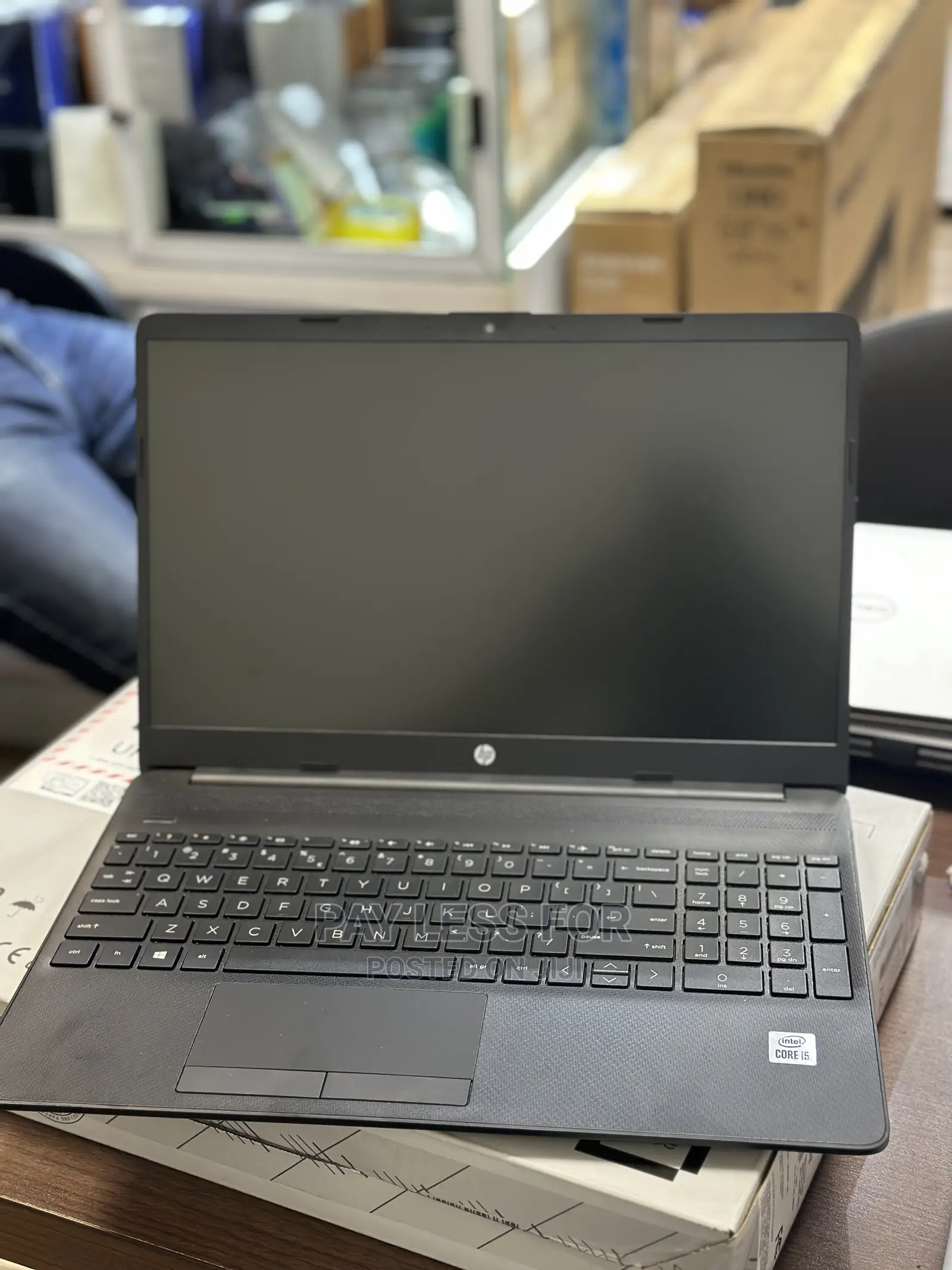 New Laptop HP 15 4GB Intel Core i5 HDD 1T