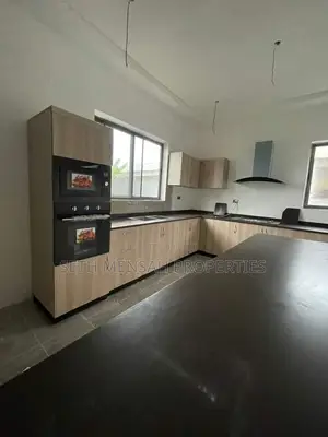 4bdrm Bungalow in Oyarifa for sale