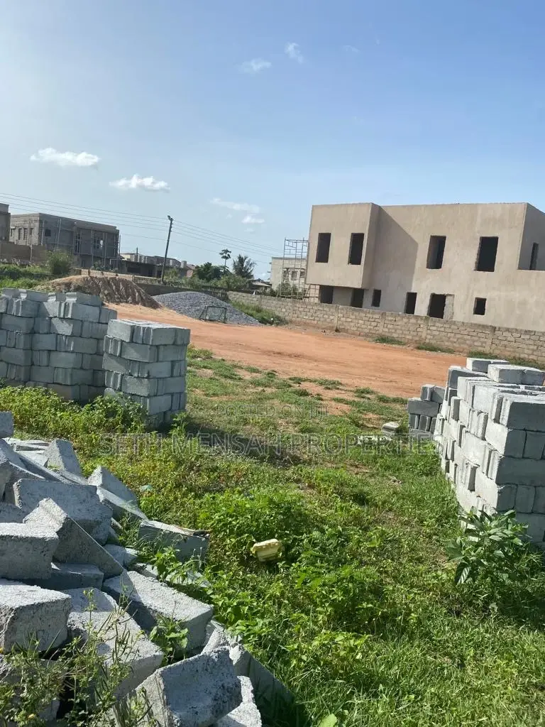 5 Plot of Land for Sale at Kwabanya