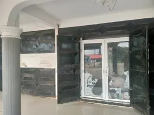 Busy Store/Shop/Office Space/Showroom