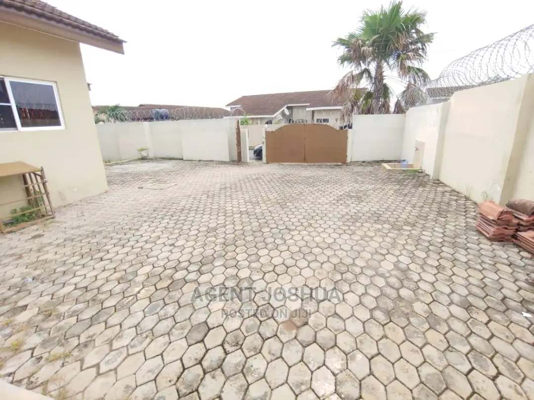 3bdrm House in Manet Court Estate, Spintex for rent