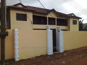 2bdrm Townhouse / Terrace in Pokuase for rent